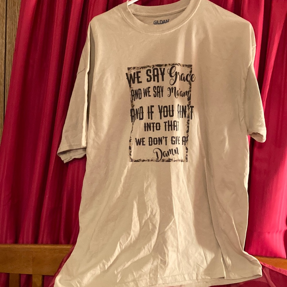 Gildan Brand Size XL Shirt